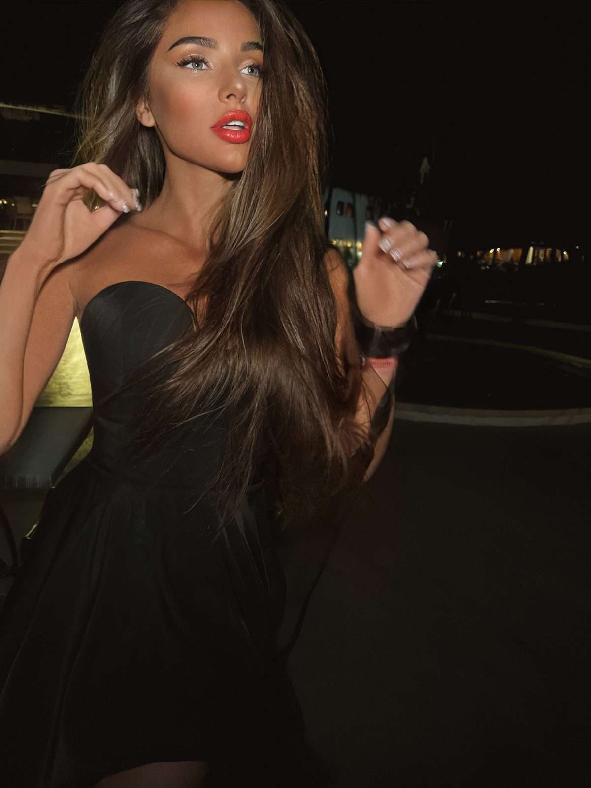 Chic Shoulder Bliss Short Dress with Circle Skirt and Corset Detail - SHAWONÉ