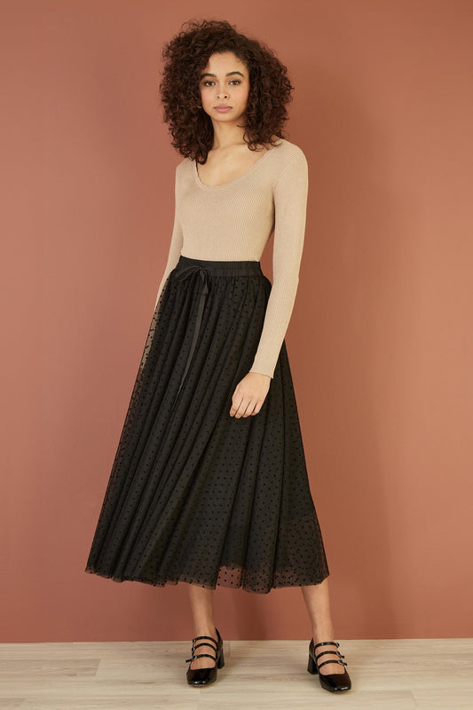 Yumi Gold Metallic Knitted Ribbed Top - SHAWONÉ